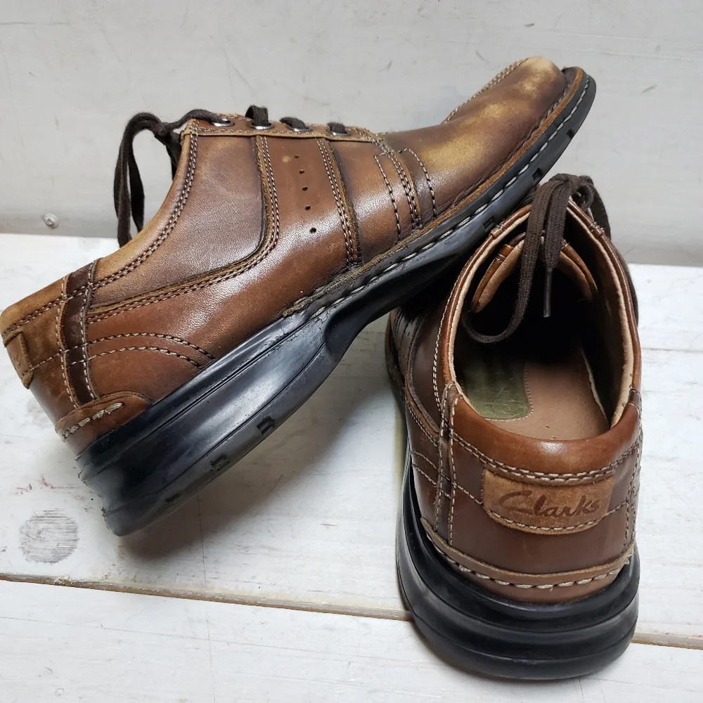 Clarks leather oxford two tone brown shoes ~ mens size 10